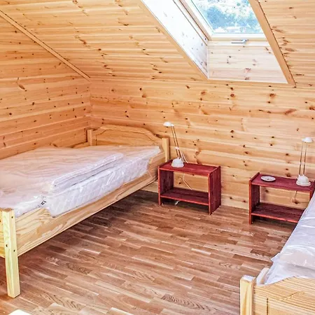 Gorgeous In Nyaraló Hagavik